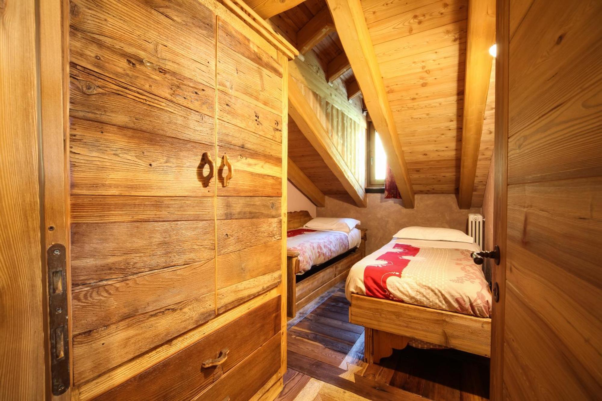 Apartamento Souvenir De Tsaneli Roisan